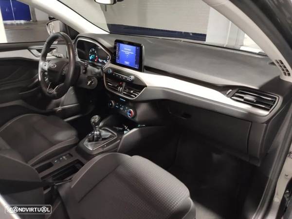 Ford Focus SW 1.5 TDCi EcoBlue Business - 10