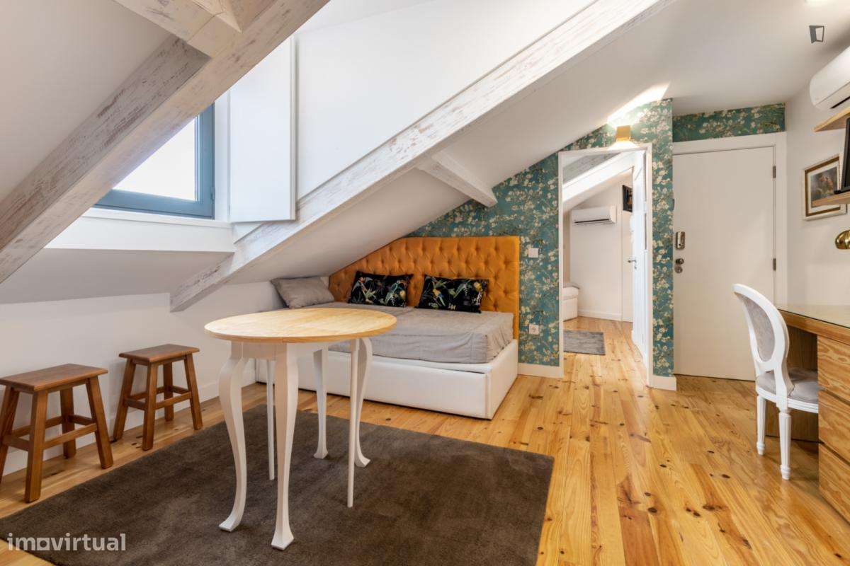 Estúdio - localizado em Montarroio Coimbra - Grande imagem: 4/8