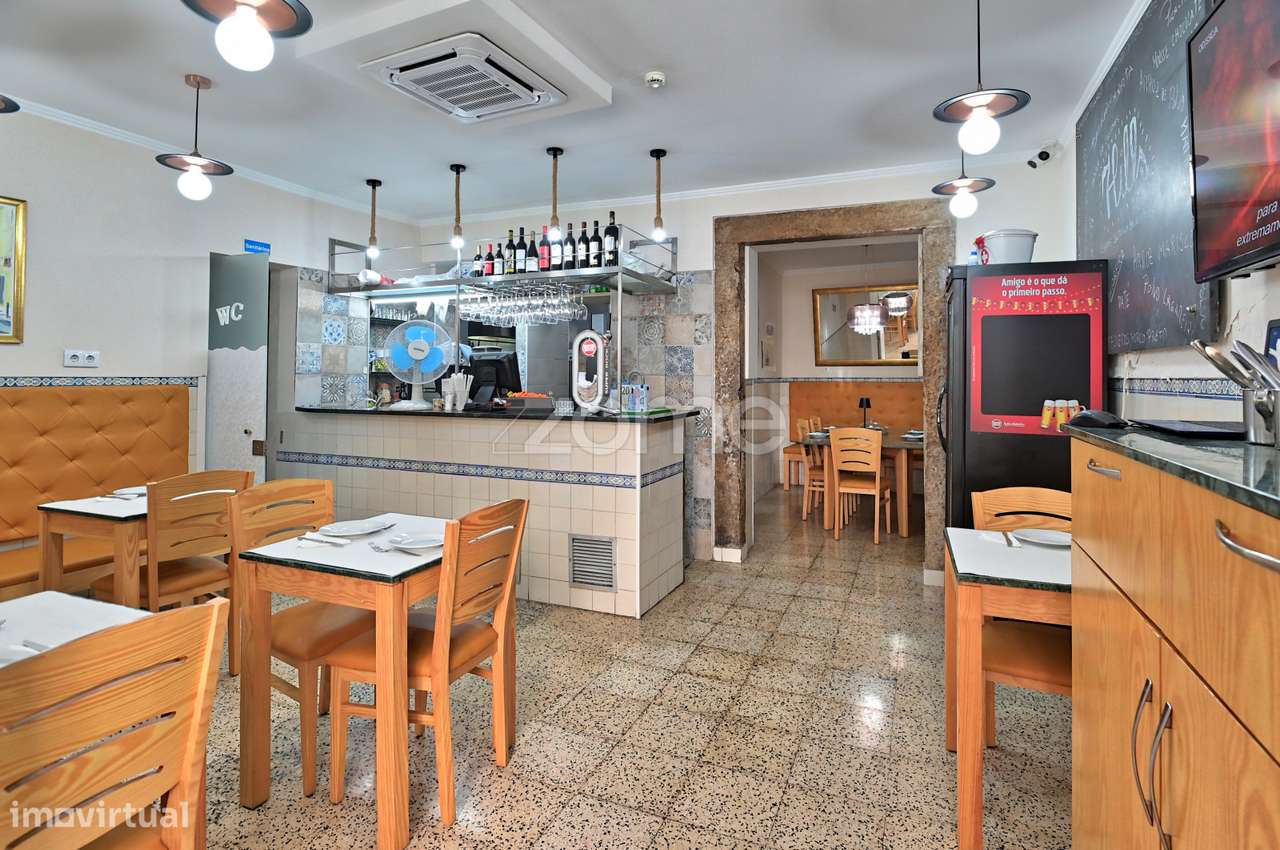 Trepasse de Restaurante / Bar em Alfama (Museu do Fado) - Grande imagem: 1/26