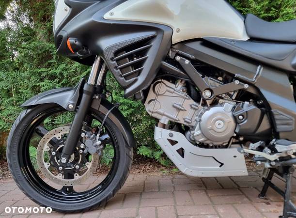 Suzuki V-STROM - 7