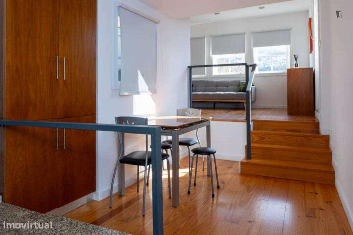 Apartamento com 1 quartos - localizado em Guimaraes - Grande imagem: 3/12
