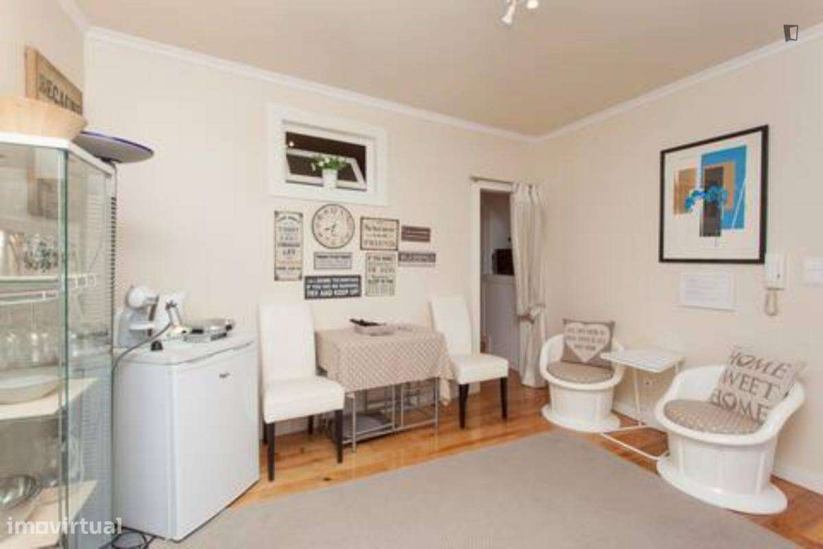 Estúdio - localizado em Bairro Alto Lisbon - Grande imagem: 2/10