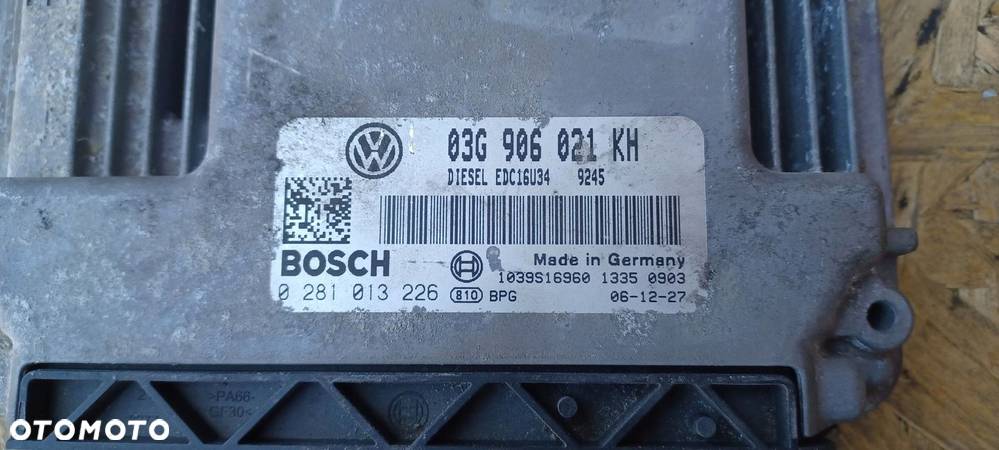 KOMPUTER SILNIKA VW GOLF V 1.9 TDI 03G906021KH - 2