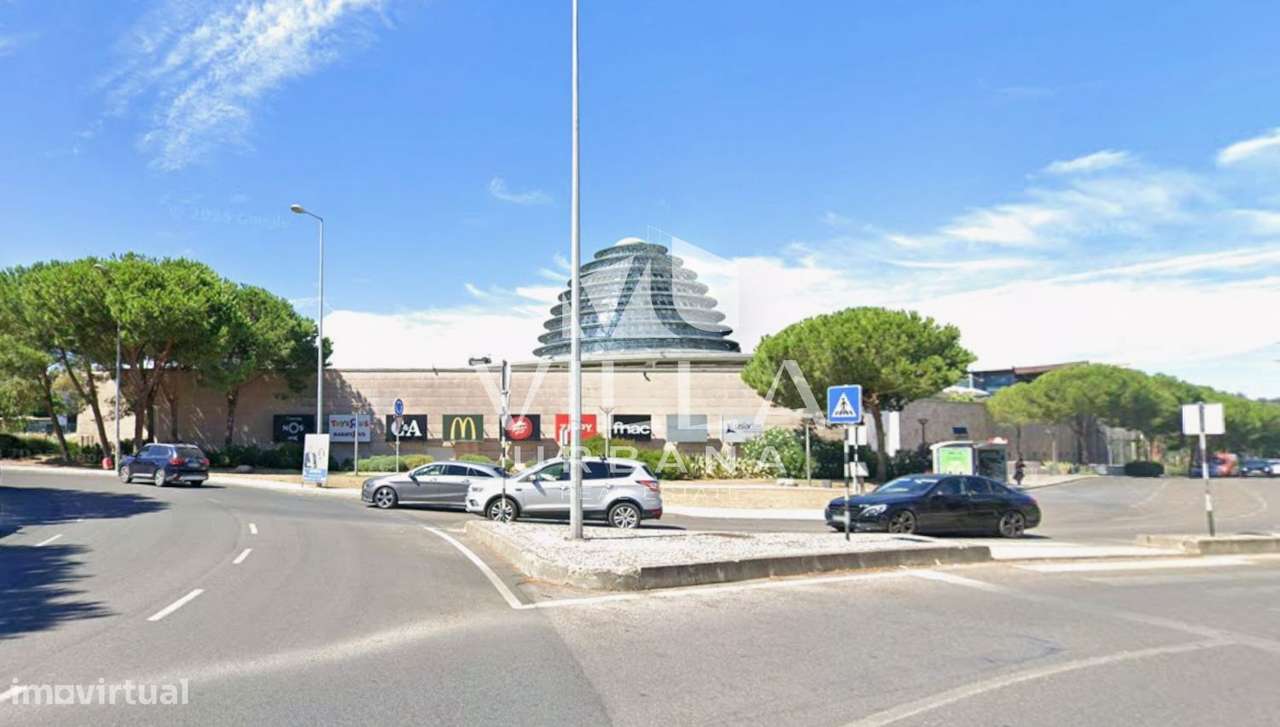 Apartamento T3 Localizado no Centro do Feijó-16