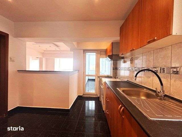 Decebal – Duplex 4 camere, etajele 6 si 7,  complet renovat, 122 mp-9