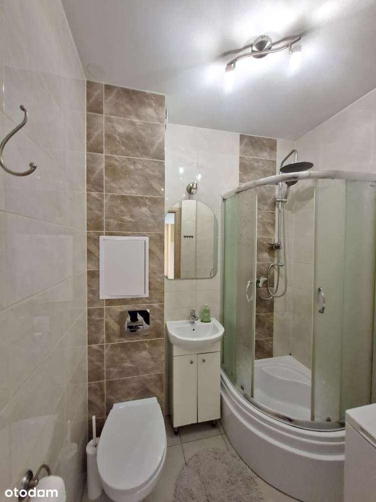 Kawalerka do wprowadzenia w okolicy Placu Hallera-5