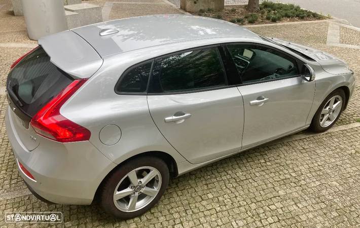 Volvo V40 1.6 D2 Kinetic Eco - 1