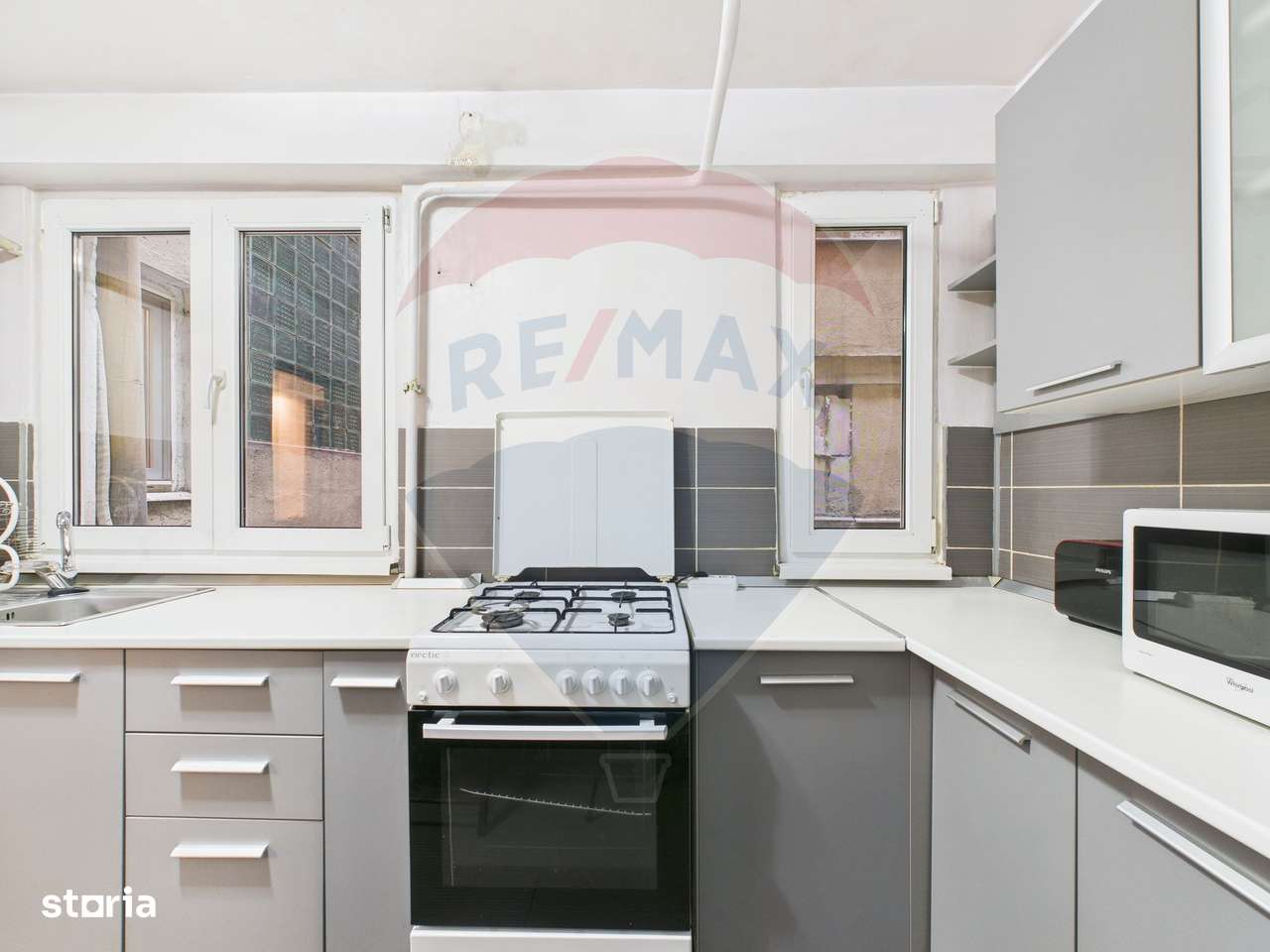 Apartament cu 2 camere de vanzare - Zona Sura Mare-7