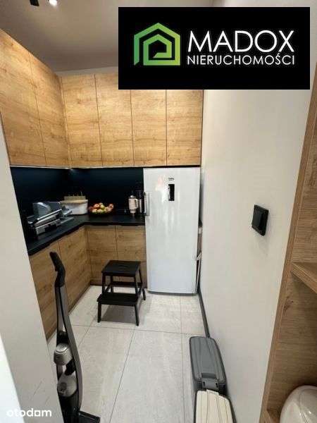 Dom, 240,82 m², Konopiska-7