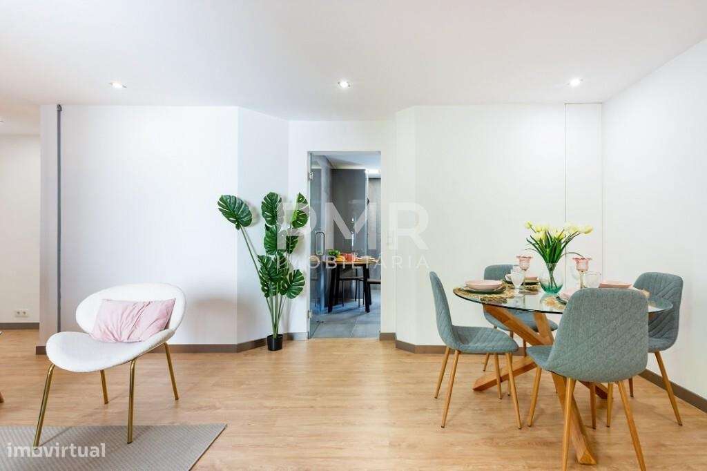Apartamento T3 remodelado nos Olivais-9
