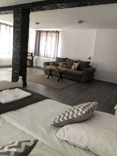 Casa de inchiriat - Imagine principală: 4/6