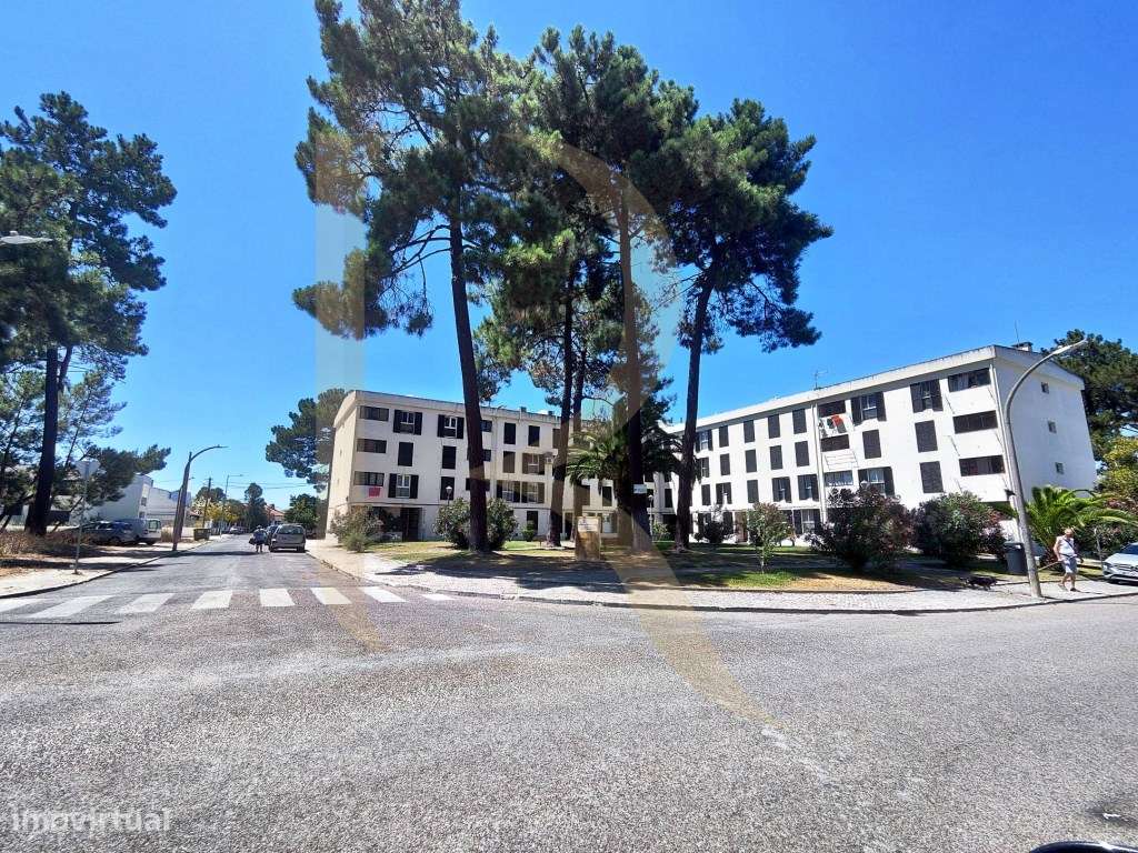 Venda conjunta de 105 lotes de terreno na Urbanização Pinhal de Neg...-24