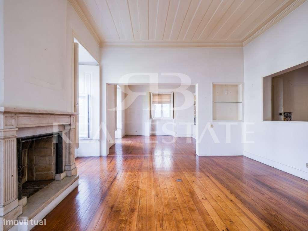 T3+2 na ESTRELA / Santos-o-Velho, centro de Lisboa.-5