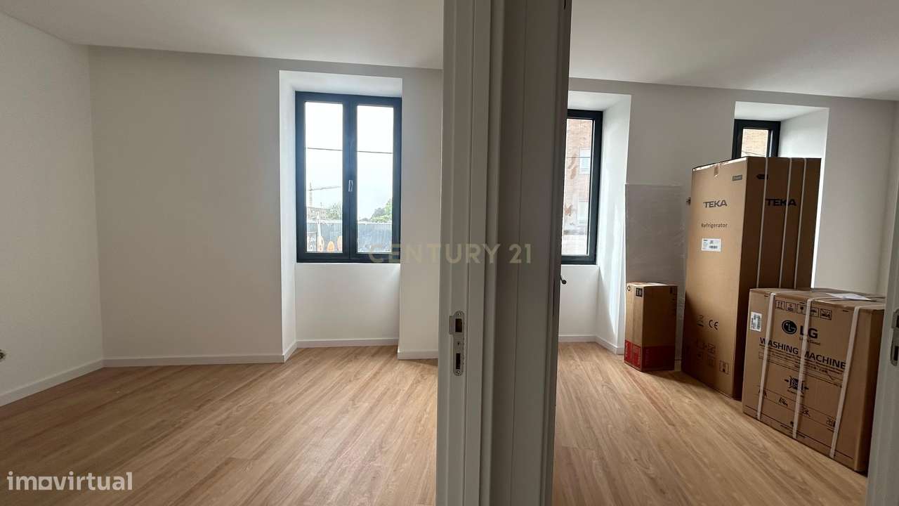 Excelente Oportunidade – T2+2 Duplex em Águas Santas-16