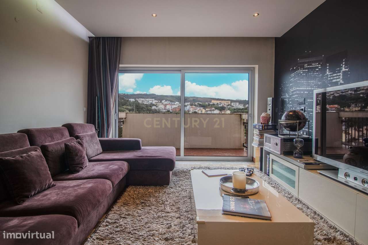 T3 com suíte ampliada derivado à utilização em T2, garagem fechada e v - Grande imagem: 3/49