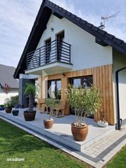 Elegancki dom z garażem | piękny ogród | Bezrzecze
