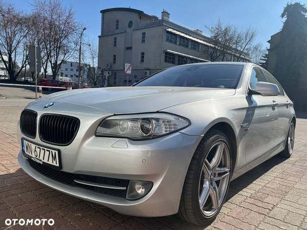 BMW Seria 5 528i xDrive - 21