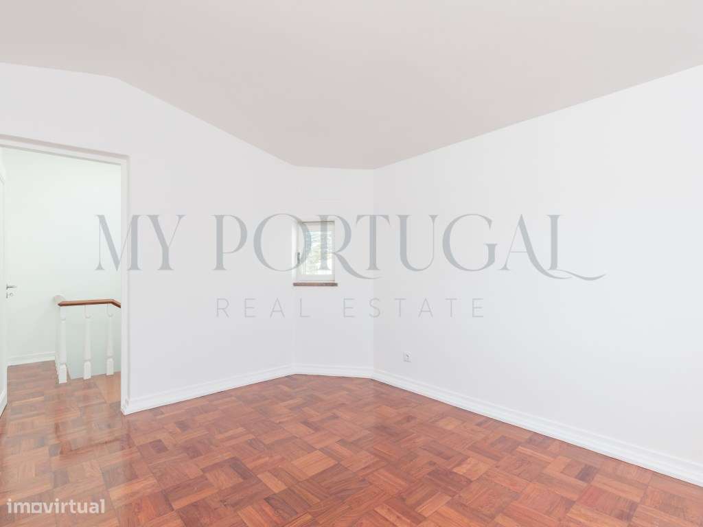 Moradia em banda Contemporânea T3+1 com Jardim Privado e Espaço Ext...-28