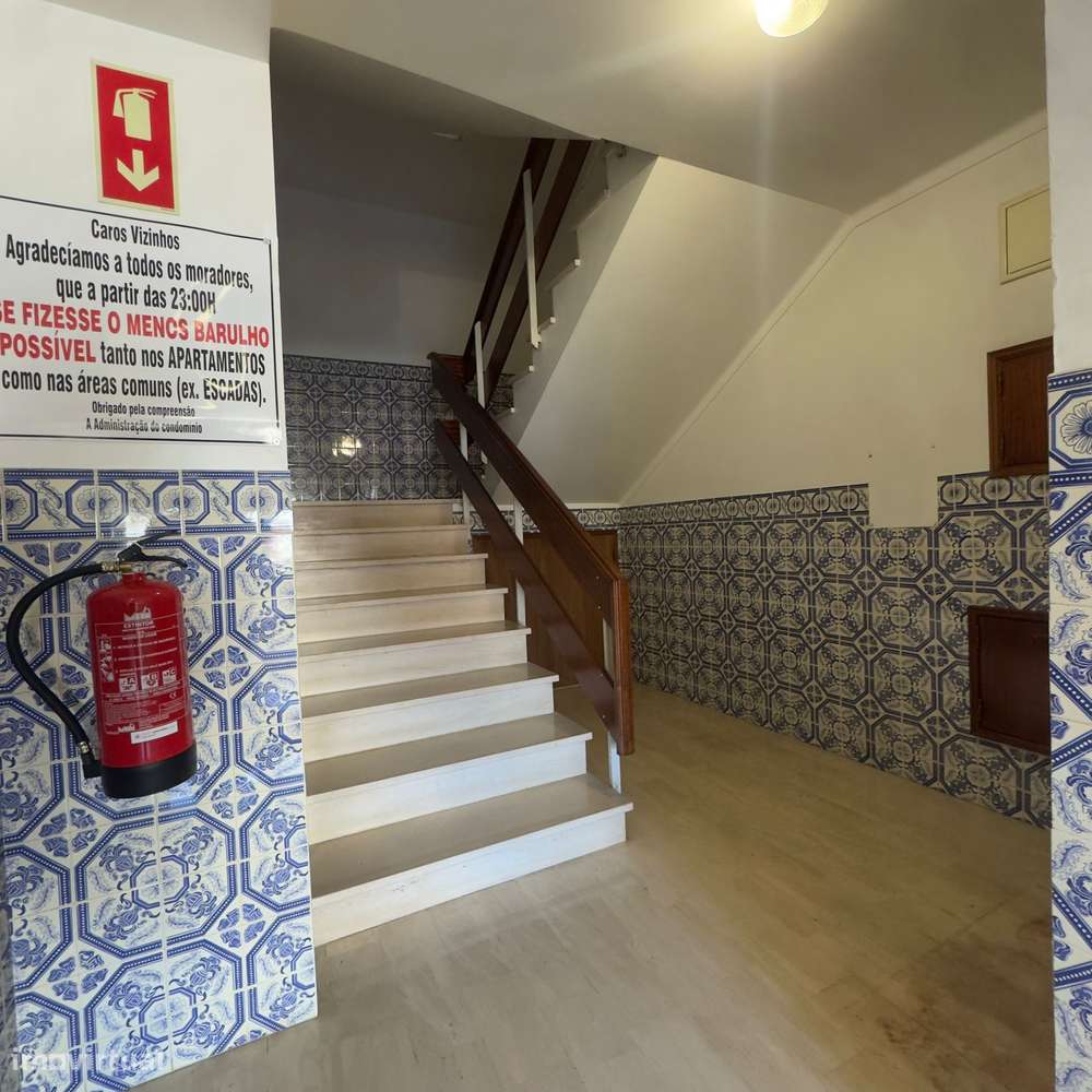 T1 com garagem - Zona central de Leiria-14