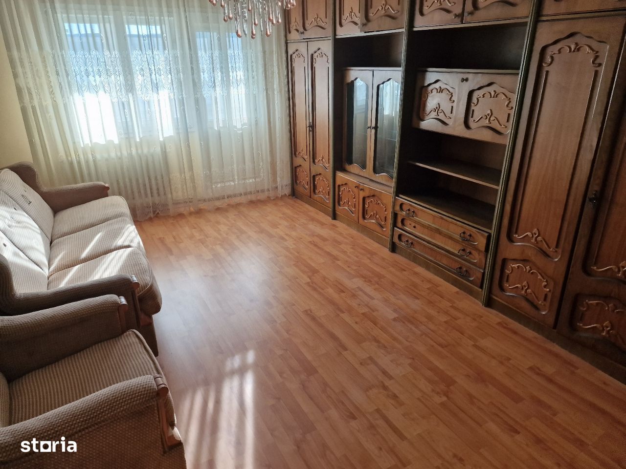 Apartament 3 camere et 4 zona Andrei Mureșanu