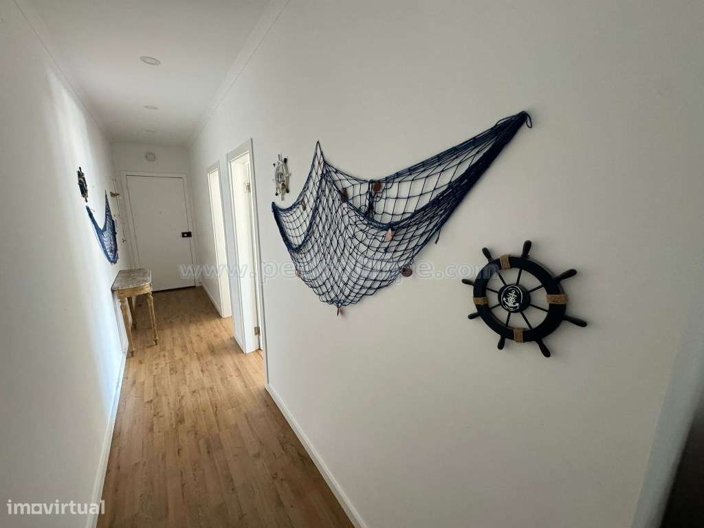 Apartamento T2 remodelado no centro da vila-4