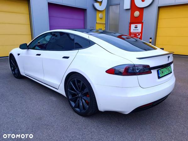 Tesla Model S Performance - 4