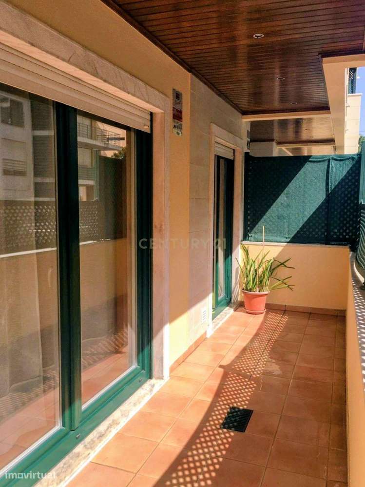 T2 com  Elevador Lareira e Logradouro - Carcavelos - Grande imagem: 4/26