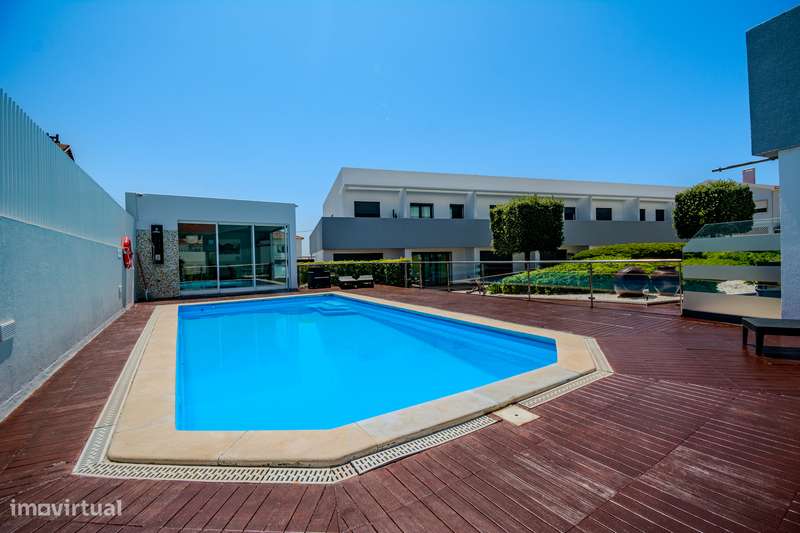 Moradia T3 em Condomínio c/piscina! 1 Minuto da Praia da Areia Branca - Grande imagem: 4/38