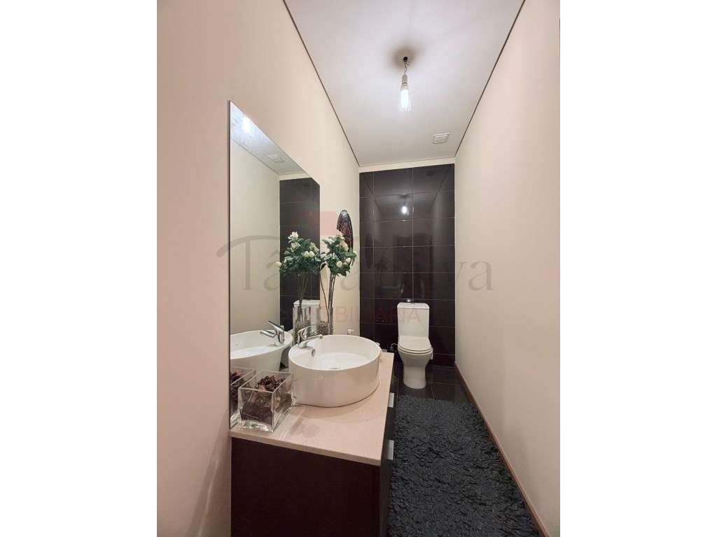 Moradia à venda junto aos Lagueirões, Valongo - Grande imagem: 5/22