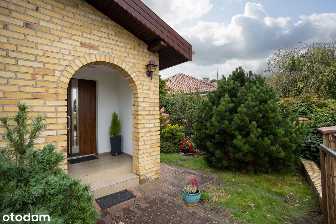 Piękny dom z uroczym ogrodem w Szczepankowie-17