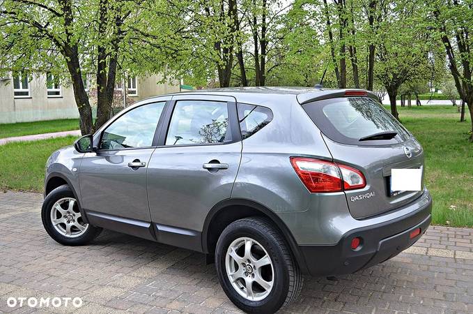 Nissan Qashqai 2.0 Acenta CVT - 19