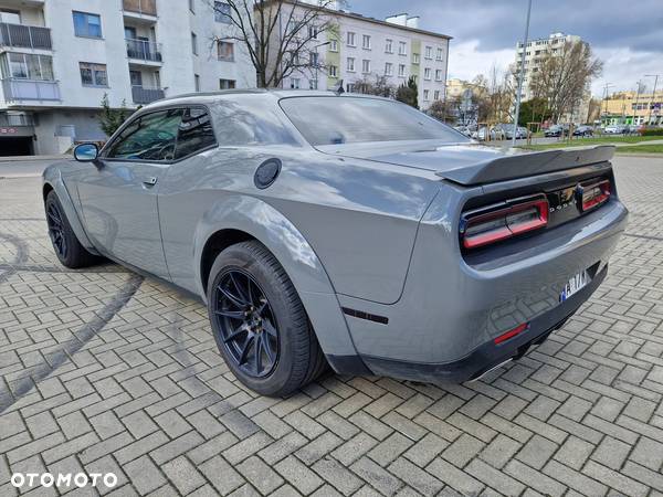 Dodge Challenger 3.6 GT AWD - 9