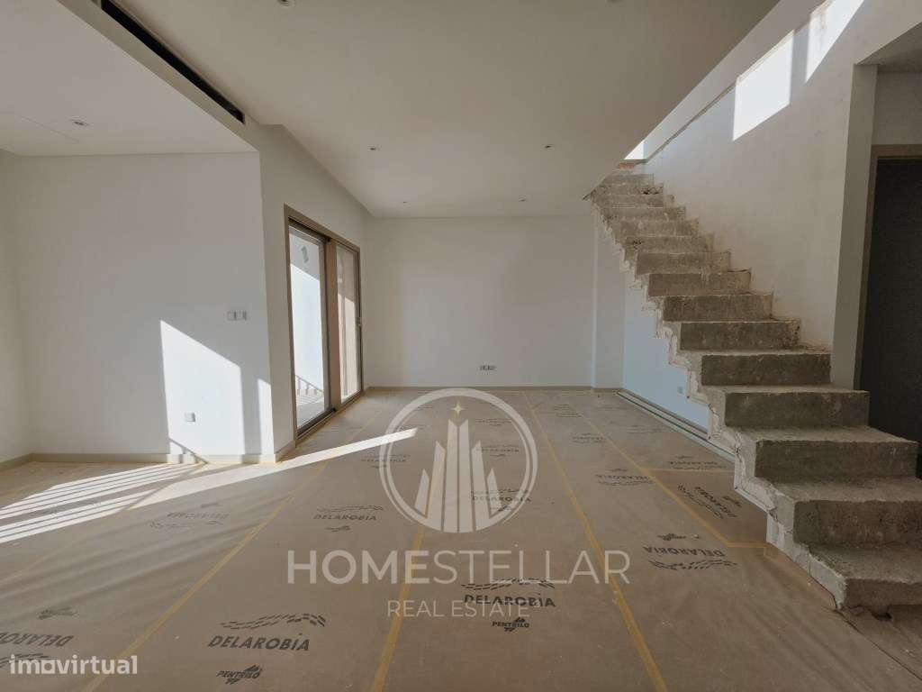 Apartamento Duplex T3+1 com Terraços - Sol Nascente no Montijo-26