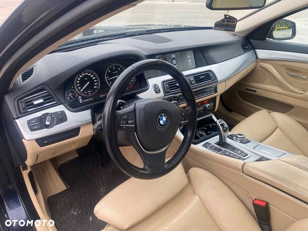 BMW Seria 5 535d xDrive - 7