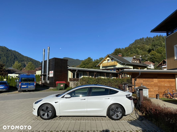 Tesla Model 3 Long Range AWD - 9