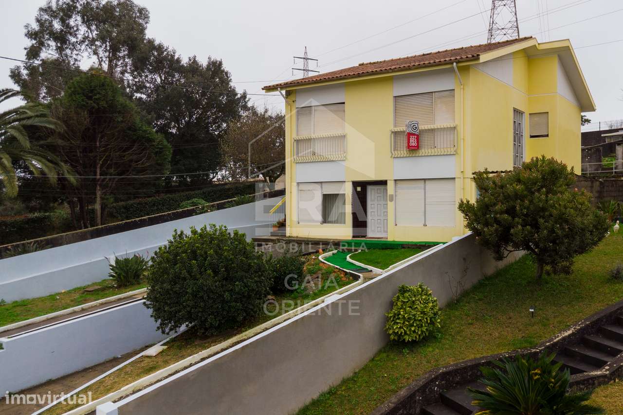 Moradia Isolada T5 com Terreno na N1-5