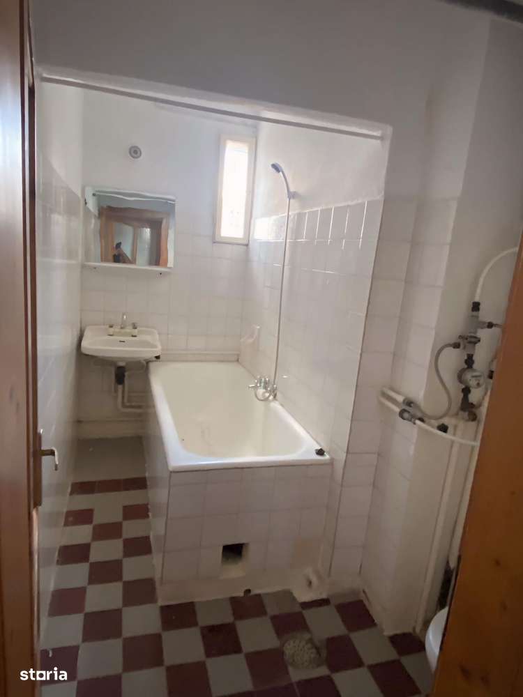 Vând apartament 2 camere Huedin | Strada Avram Iancu - Imagine principală: 4/6