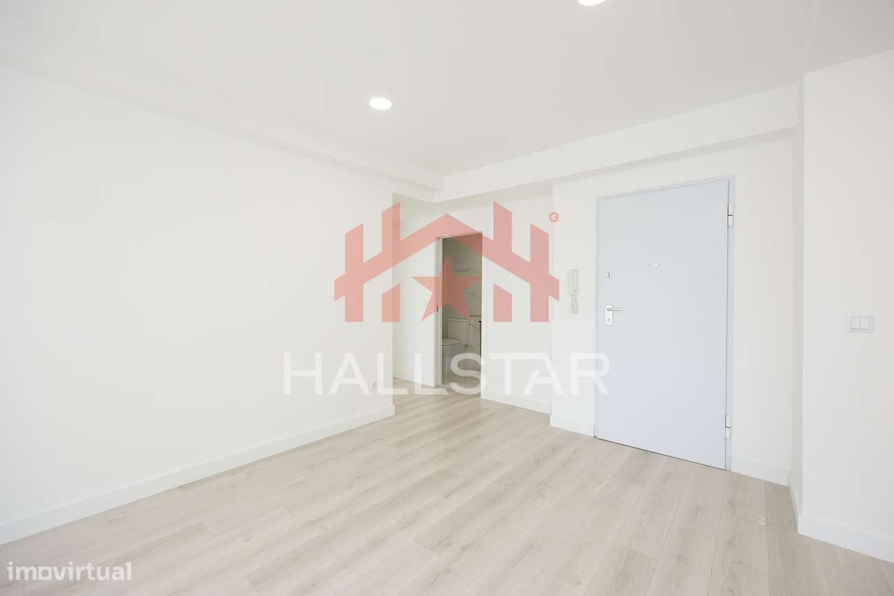 Apartamento T2 / Arrendamento / Remodelado / Cozinha Equipada / Sótão - Grande imagem: 5/23