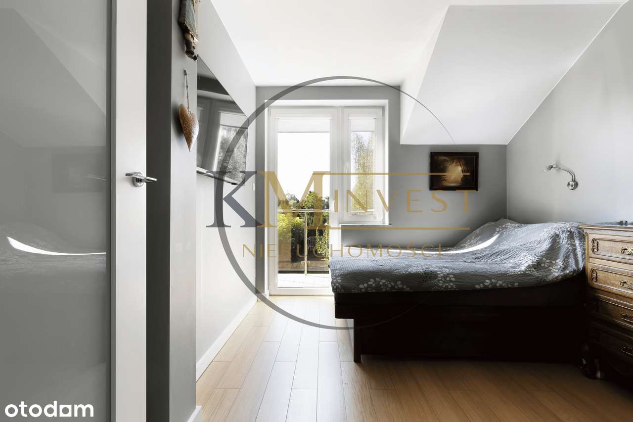 Słoneczny dom z ogrodem, garażem w bryle, kominkiem, w cichej okolicy-8