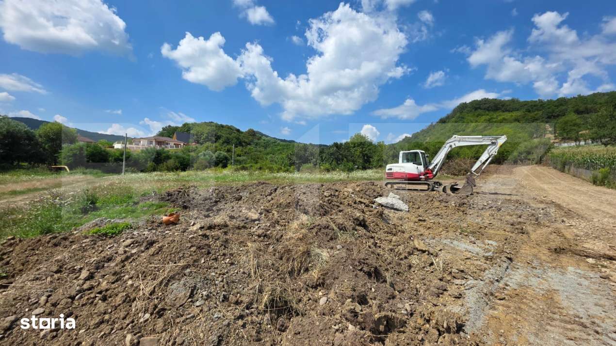 Teren generos – 35 Ari, pozitie excelenta Villa Franca - Imagine principală: 1/1