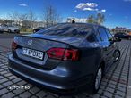 Volkswagen Jetta 1.4 Hybrid DSG Highline - 2