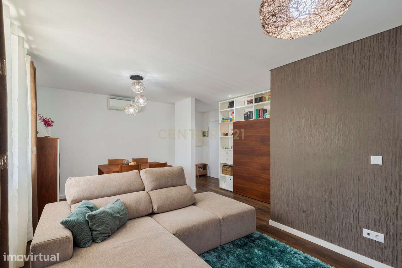 Viva o sonho fantástico T-1 a 10 minutos da Praia - Grande imagem: 3/25