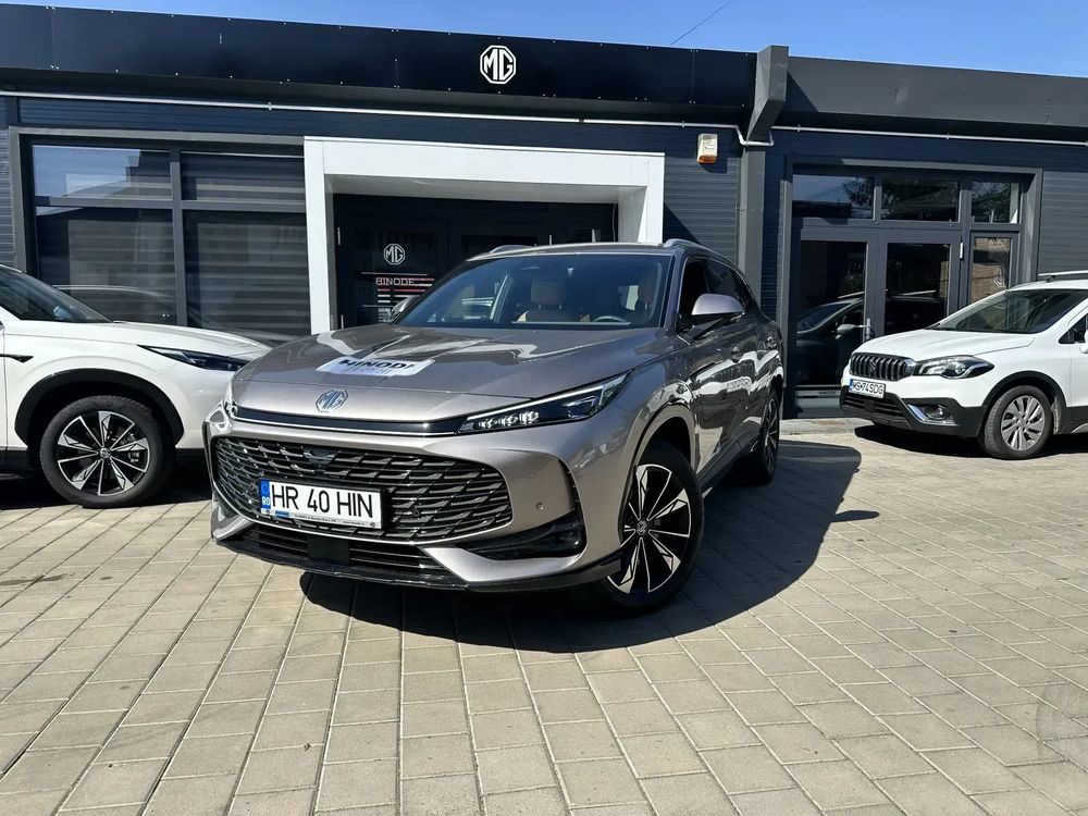 MG HS Luxury 2025