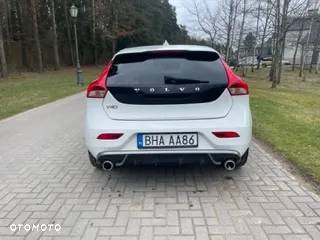 Volvo V40 D2 Drive-E R-Design Momentum - 16