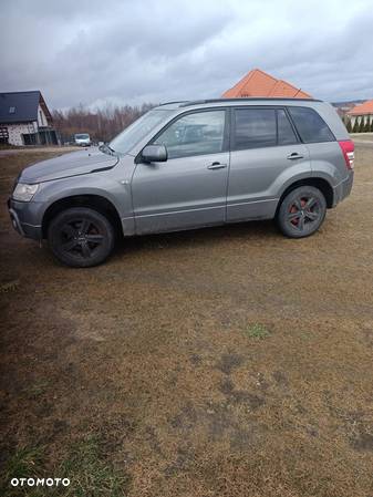 Suzuki Grand Vitara 2.0 - 3