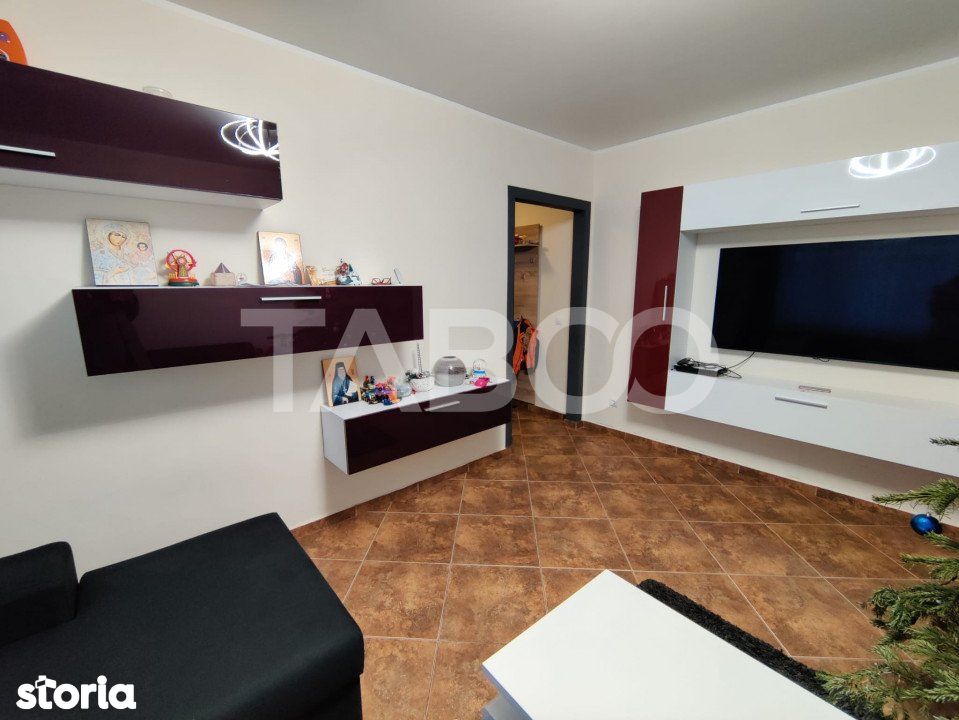 Apartament 4 camere decomandat cu 2 bai si balcon etaj 2 Rahova Sibiu