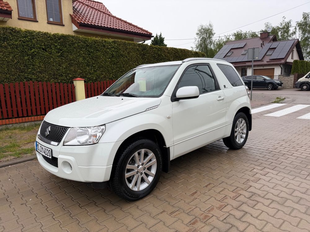 Suzuki Grand Vitara II 1.6 Black&White 2007