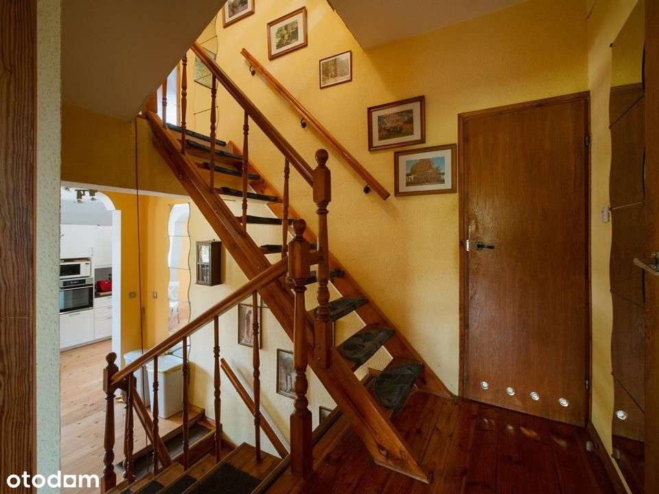 Urokliwy dom 270m2 na dużej działce 80 ar-12