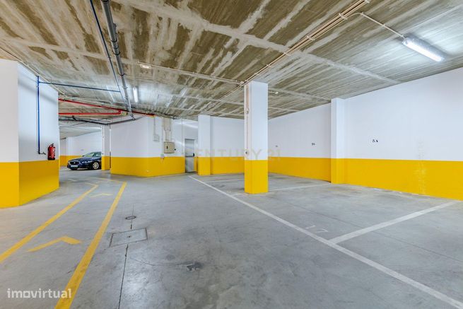 Apartamento T2 - Oportunidade Única a 5 Min da Praia da Rocha!-25