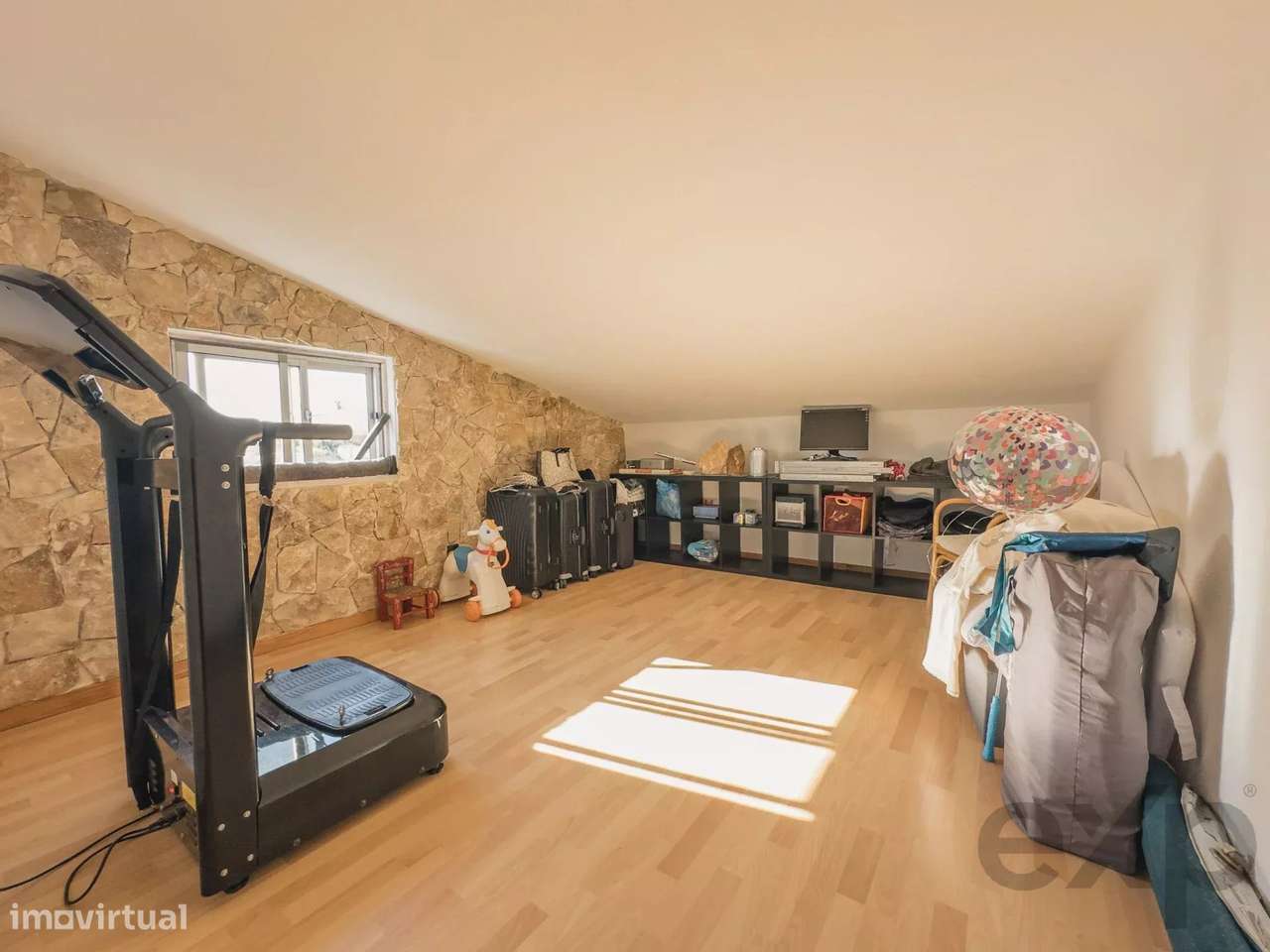 Oportunidade rara numa das localizações mais valorizadas de Fernão Fer-31